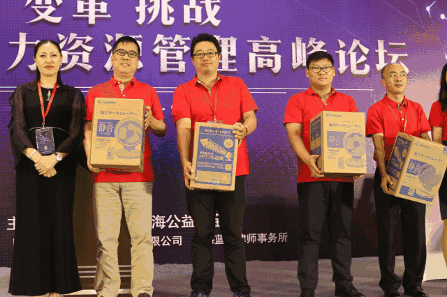 1536739524750474.gif 1536739524750474.gif