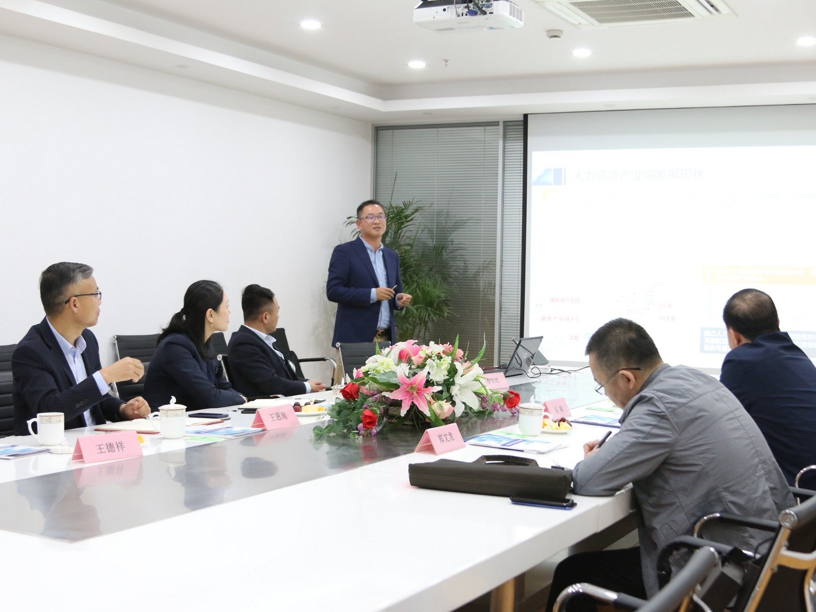 1556617413284999.jpg 1556617413284999.jpg