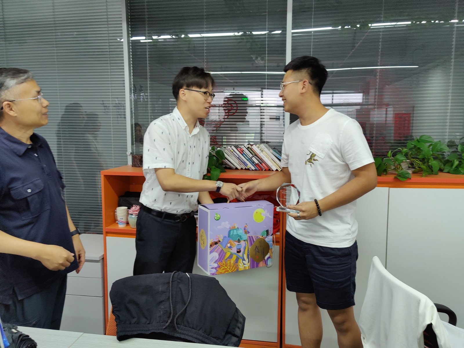 1596622501397914.jpg 1596622501397914.jpg