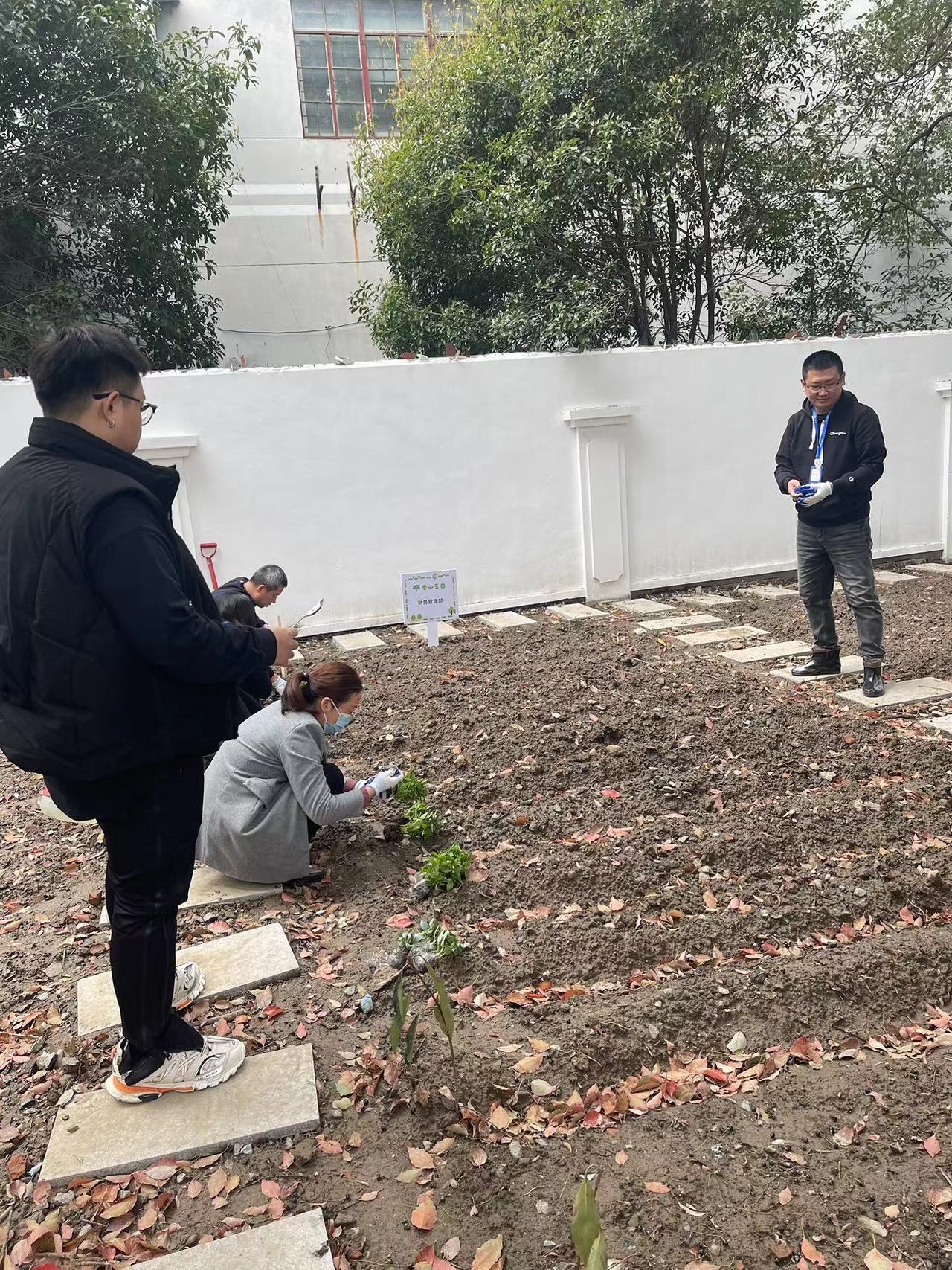 1711952458577314.jpg 1711952458577314.jpg