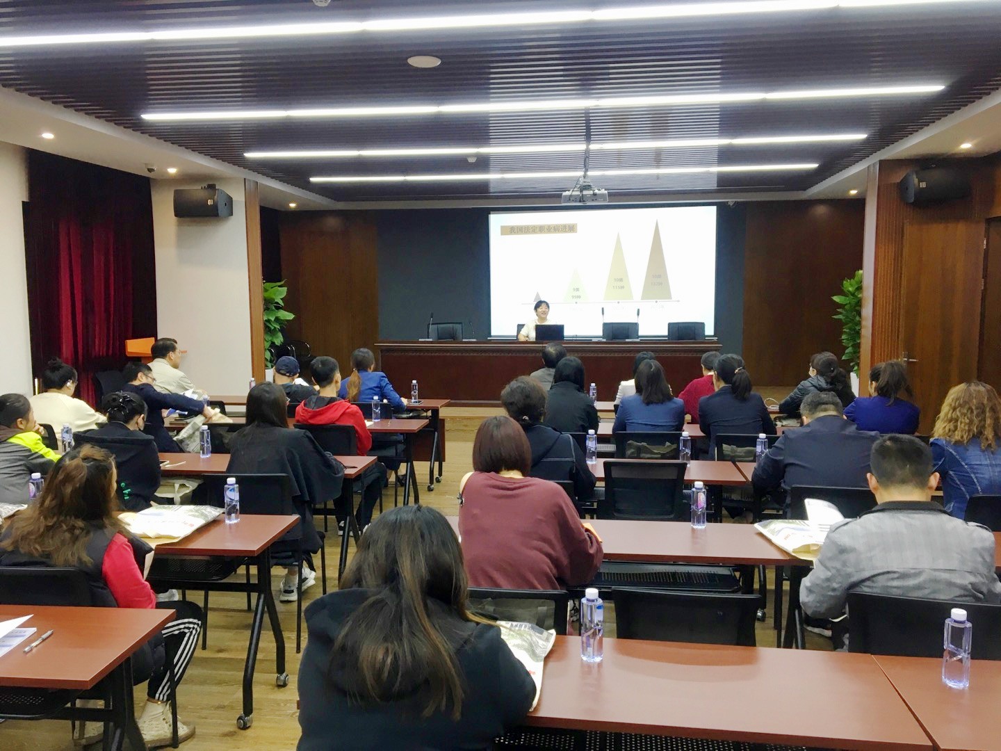 1714125310125188.jpg 1714125310125188.jpg